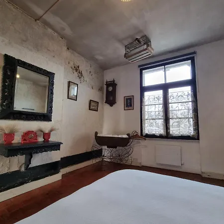 Au Petit Familistere Landrecies, L'Authentique. Apartamento Guise Exterior foto