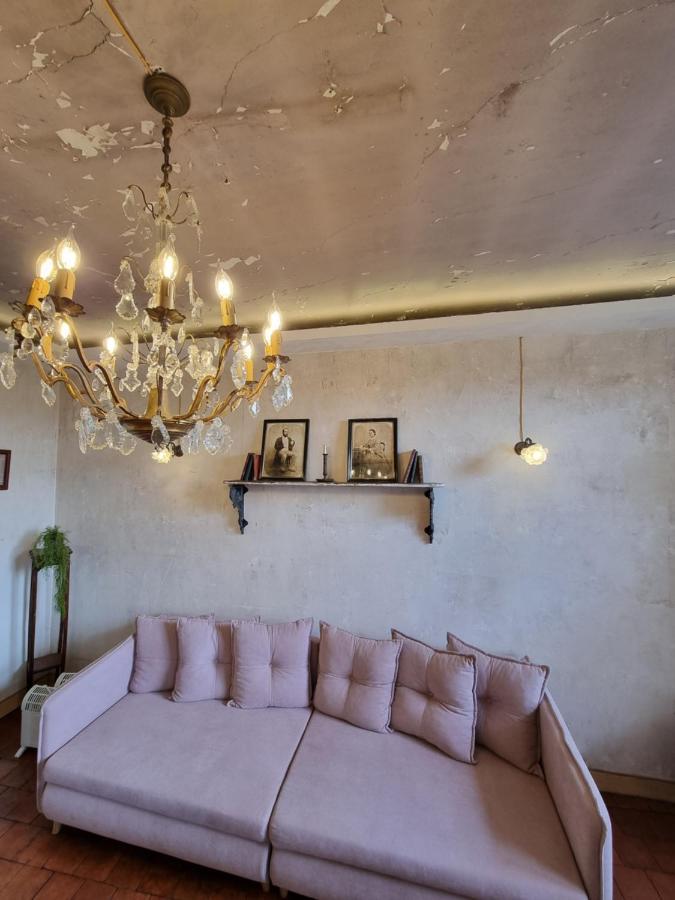 Au Petit Familistère Landrecies, L'authentique. Appartement Guise
